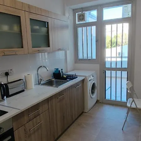 Mimosa Flat City Cente 2Bdr Nicosia Exterior photo