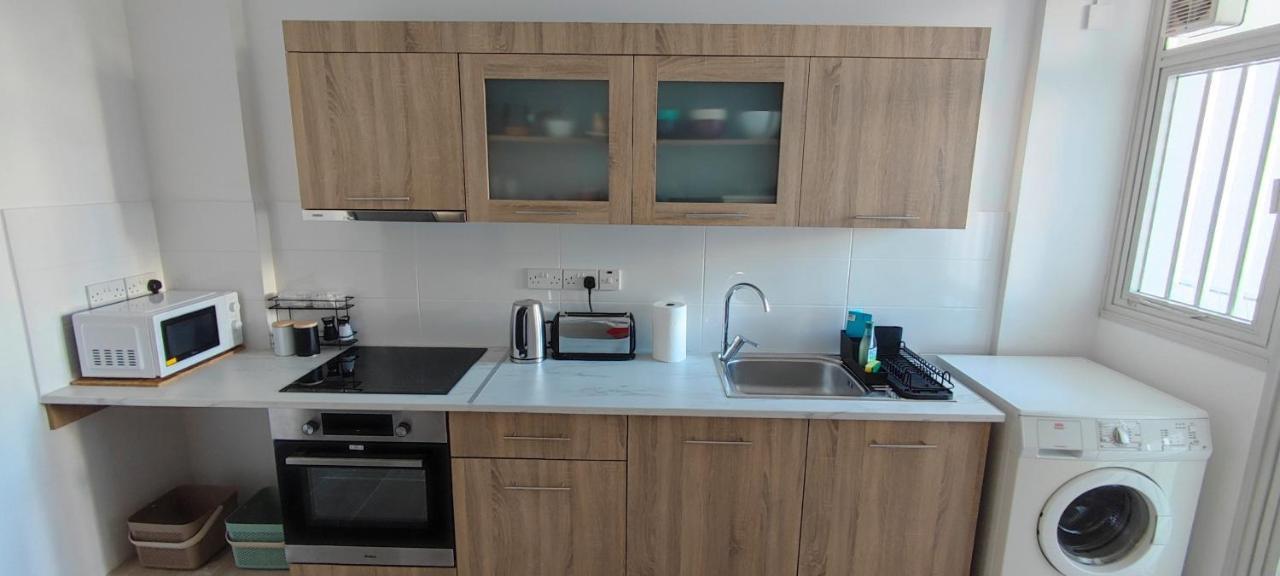Mimosa Flat Cente 2bdr Apartment Nicosia